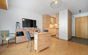 Charmant Studio Renove Situe Dans Les Bains D'Ovronnaz, Immeuble Les Sources